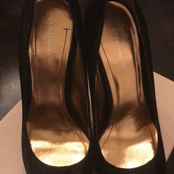 BCBG NWOT Sexy Stiletto - Picture 2 of 5